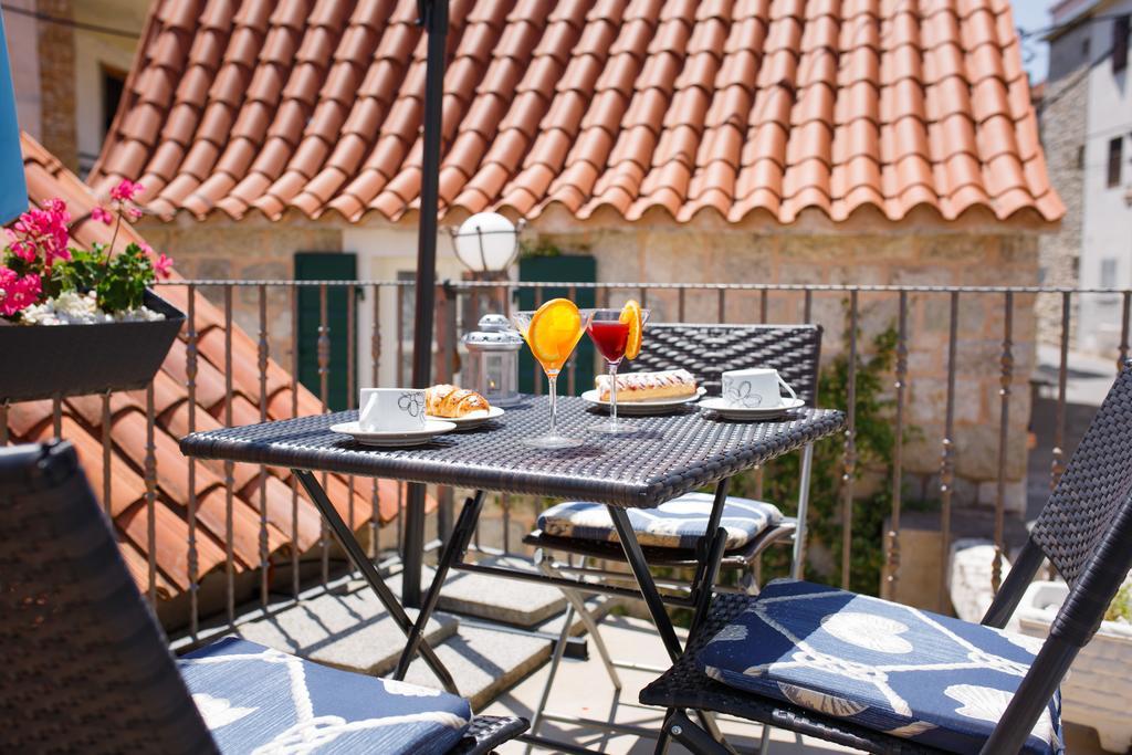 Studio Apartments Bonaca Split Bagian luar foto