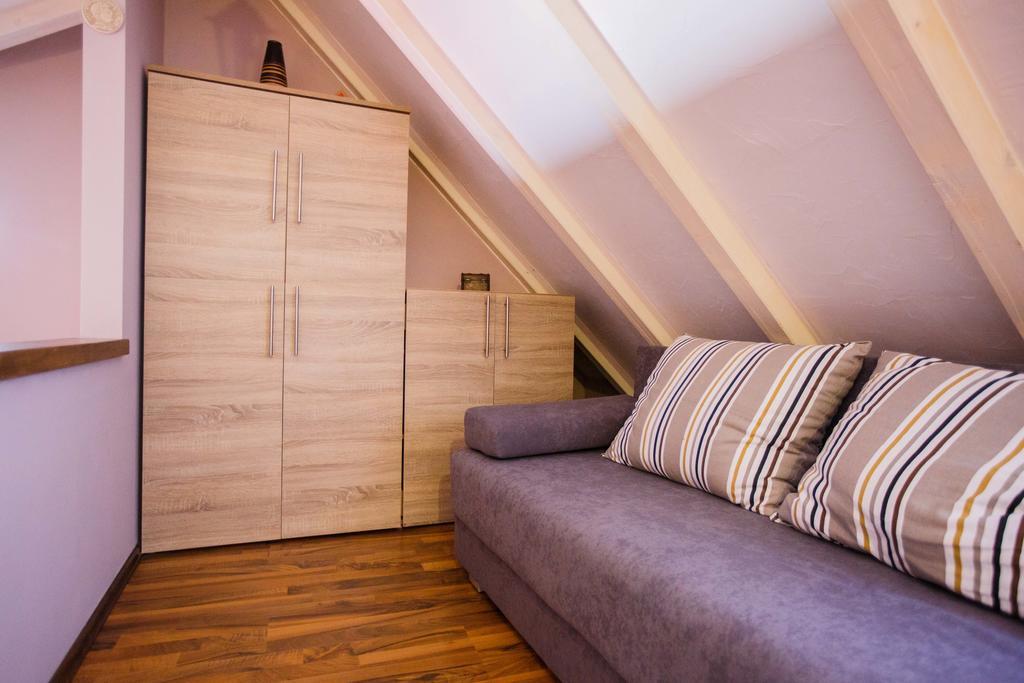 Studio Apartments Bonaca Split Bagian luar foto