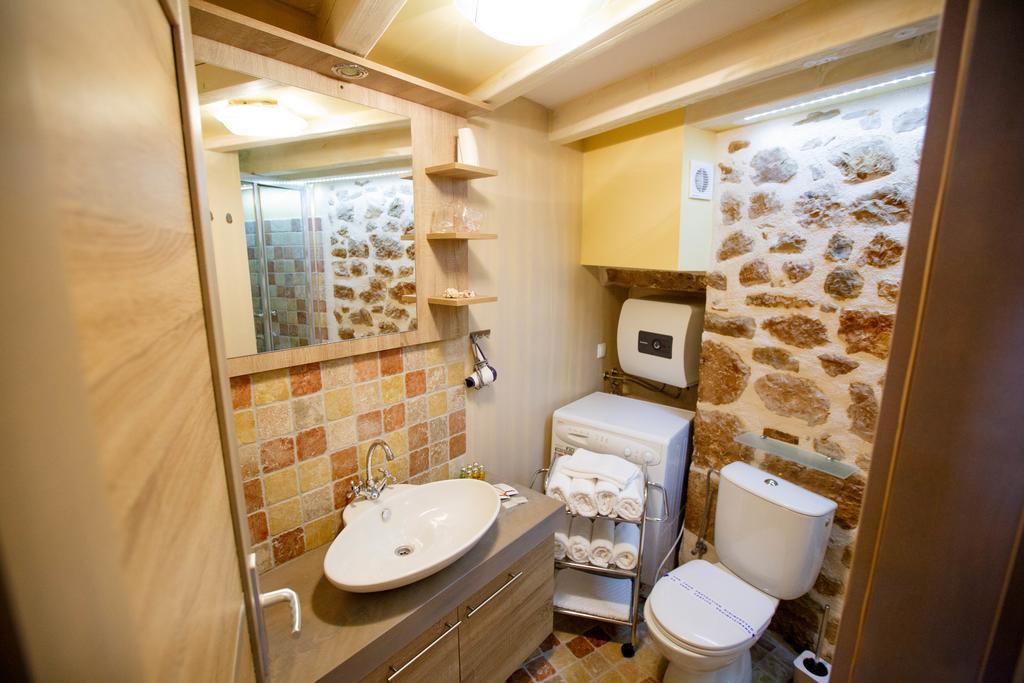 Studio Apartments Bonaca Split Bagian luar foto