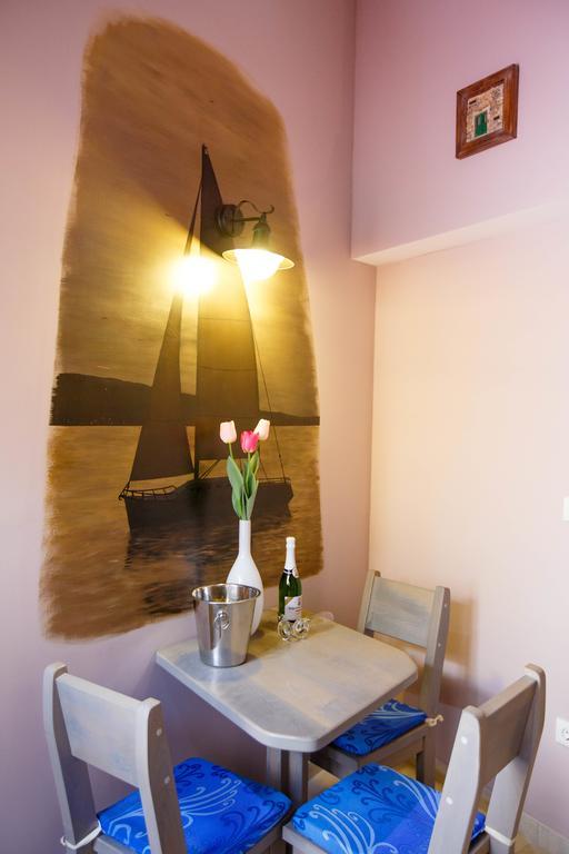 Studio Apartments Bonaca Split Bagian luar foto