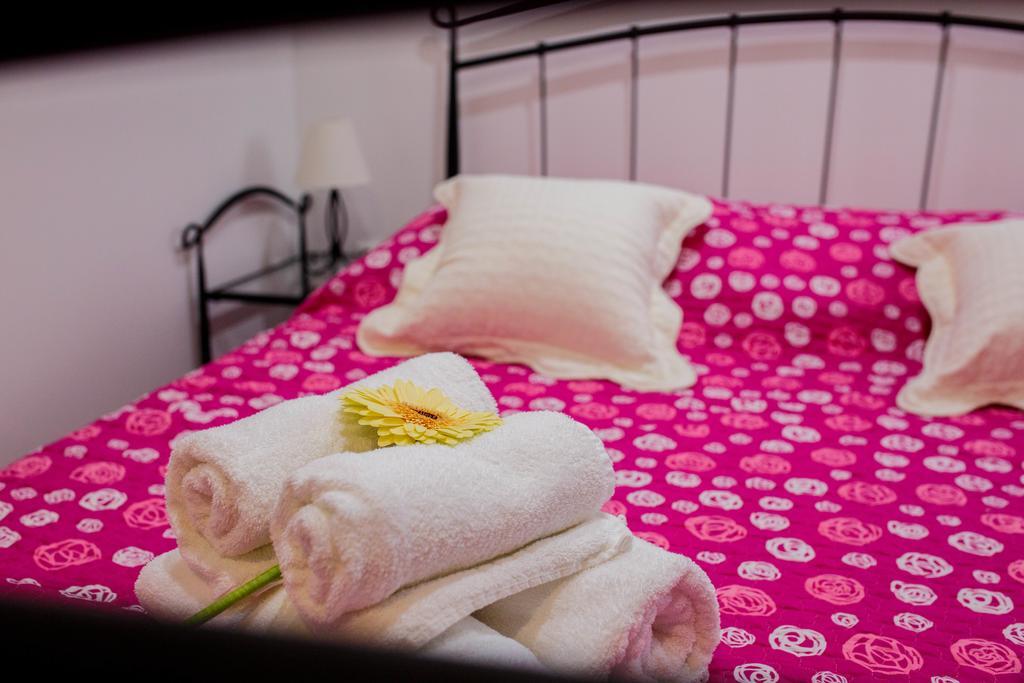 Studio Apartments Bonaca Split Bagian luar foto